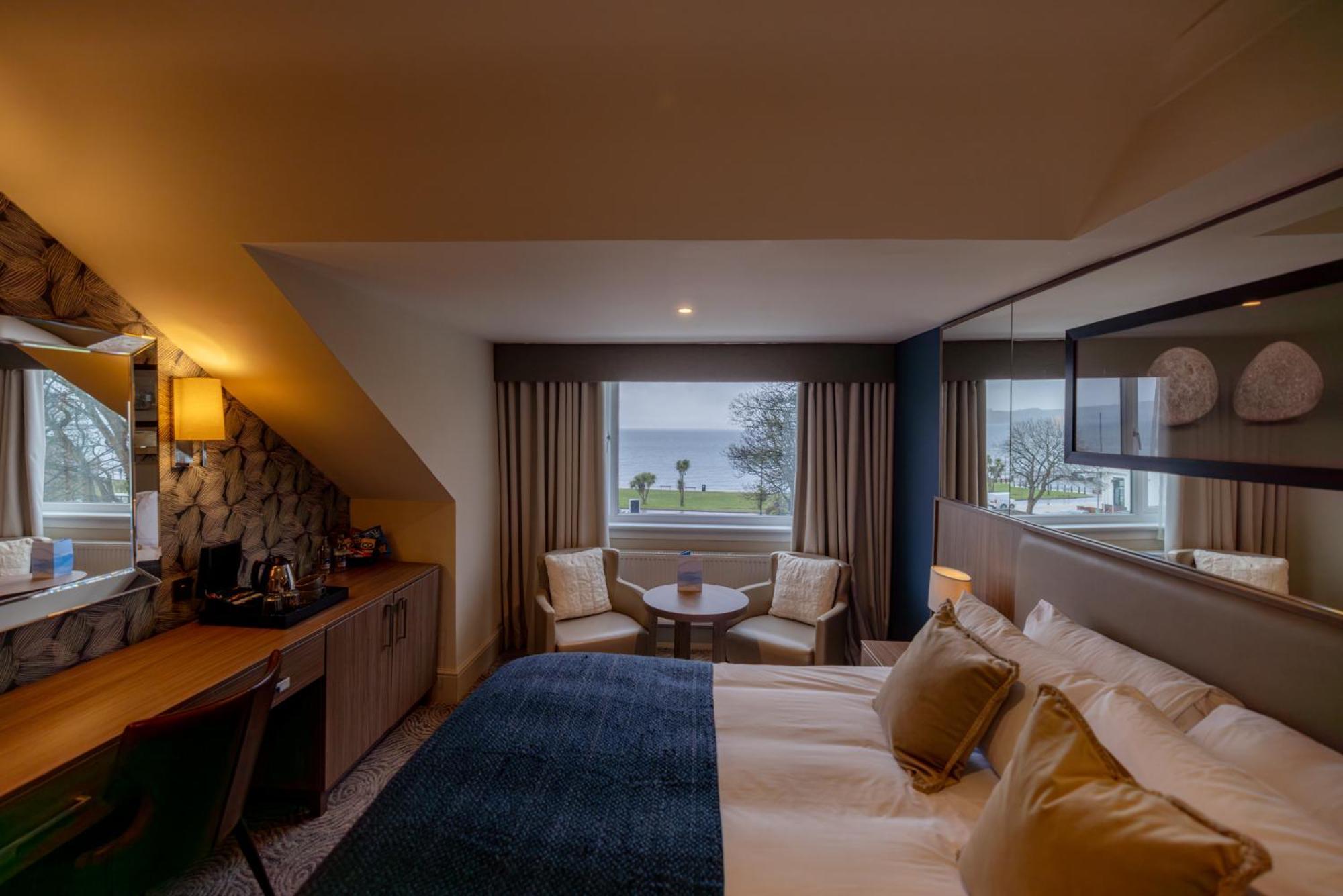 Brisbane House Hotel Largs Exterior photo